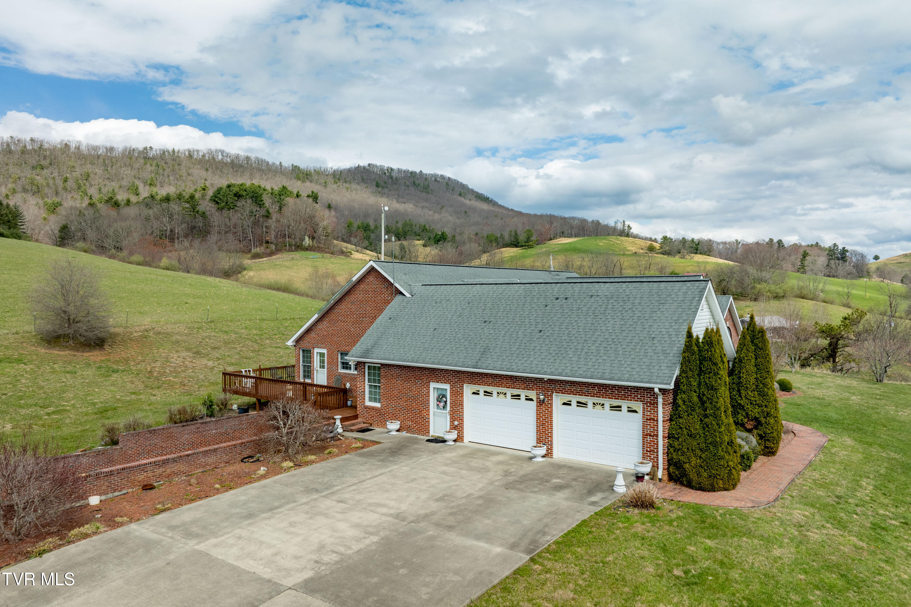 3972 Big Dry Run Road, Mountain City, Tennessee image 4