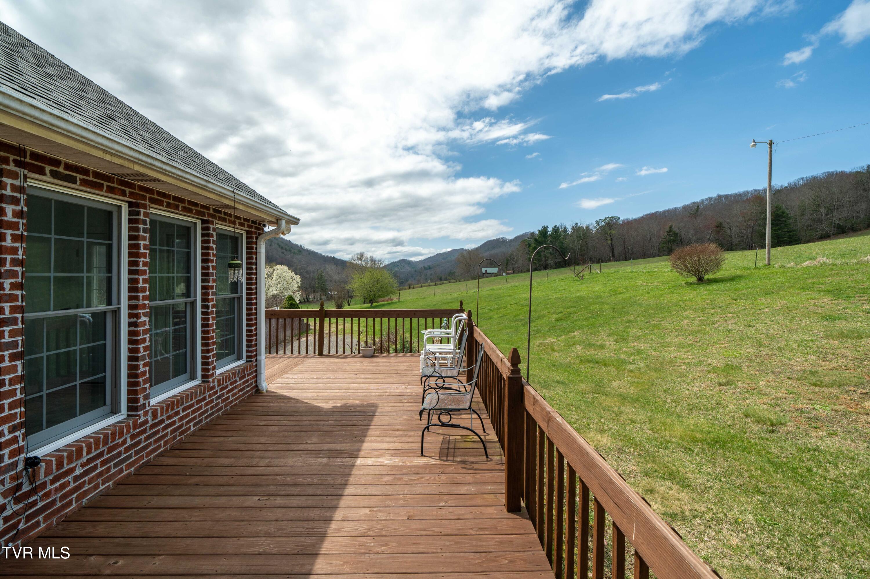 3972 Big Dry Run Road, Mountain City, Tennessee image 28