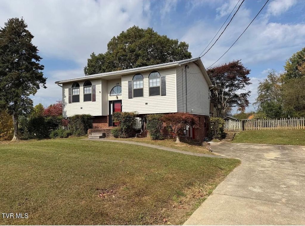 Photo of 159 Ja Ramsey Lane, Jonesborough, TN 37659 (MLS # 9989968)