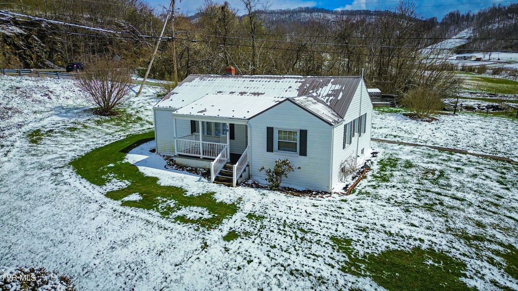 Photo of 18 Old Quarry Road, Saltville, VA 24370 (MLS # 9992502)