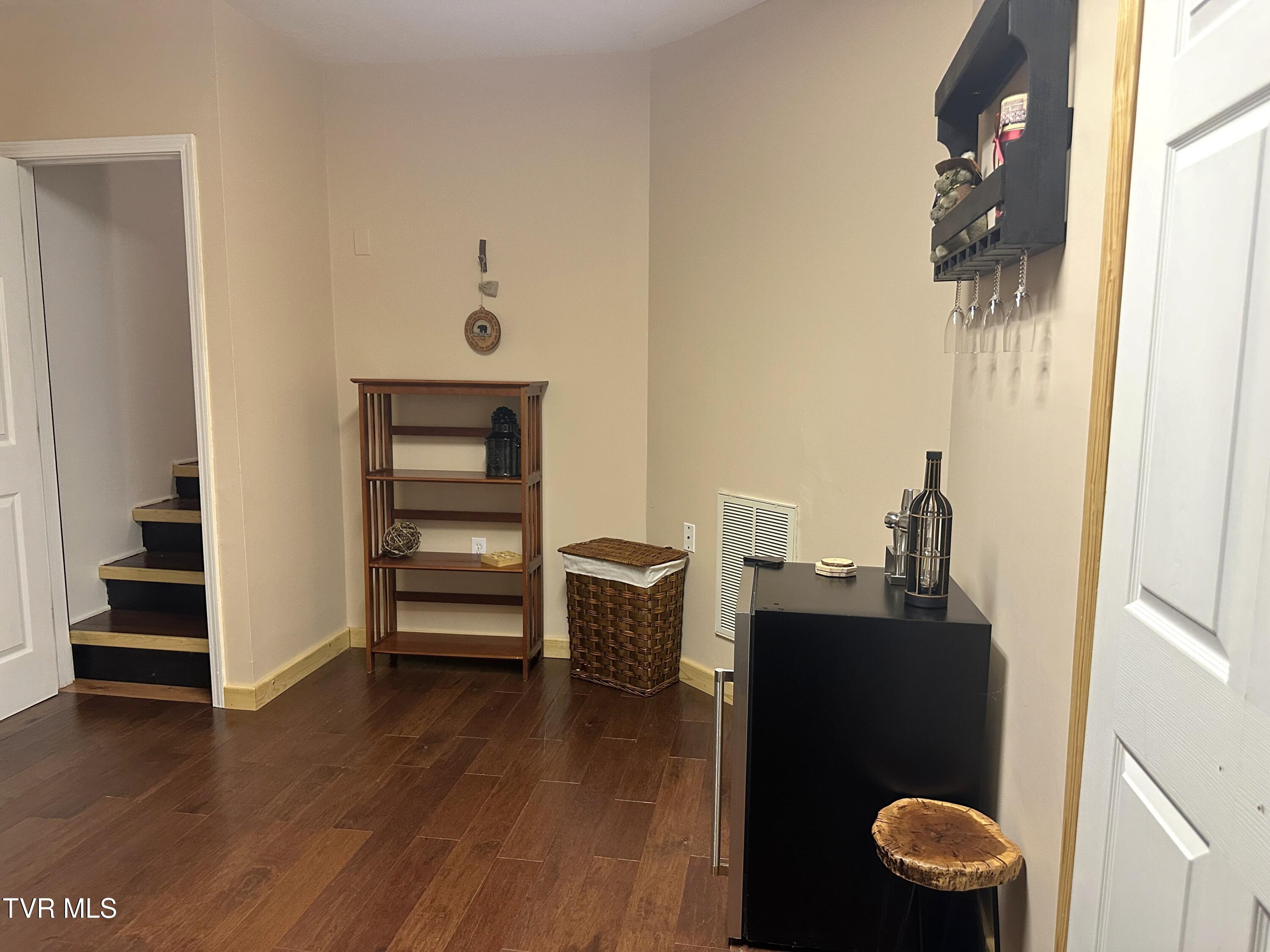 1534 Cherry Brook Drive, Dandridge, Tennessee image 35