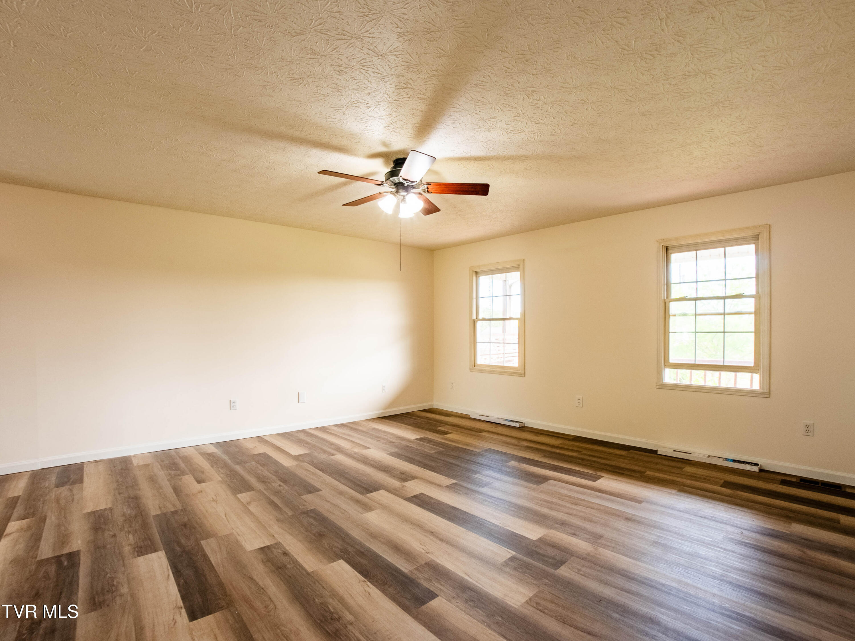 439 Austin Circle