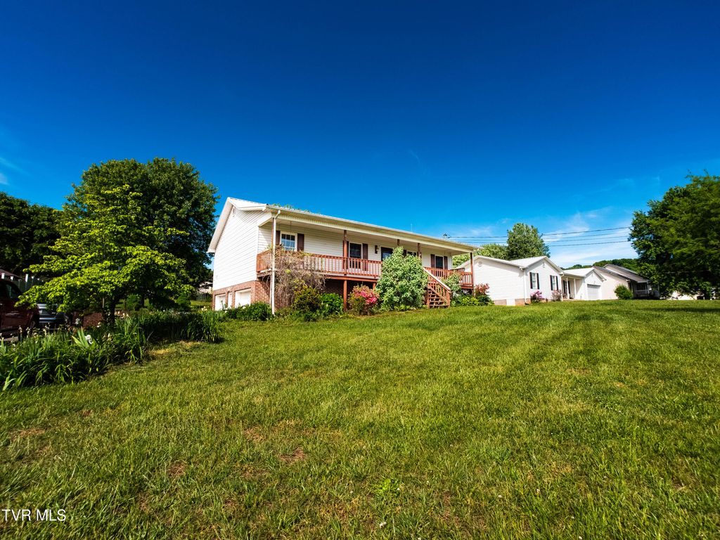 Photo of 439 Austin Circle, Rogersville, TN 37857 (MLS # 9995009)
