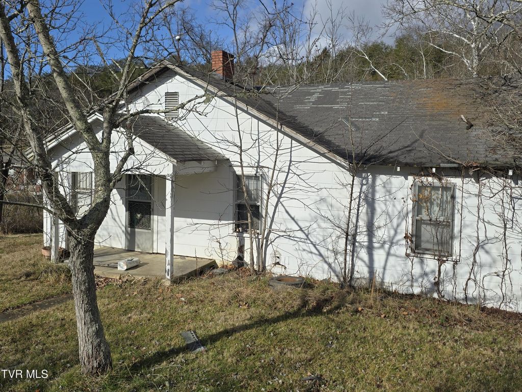 Photo of 4108 Ridge Road, Kingsport, TN 37660 (MLS # 9990031)