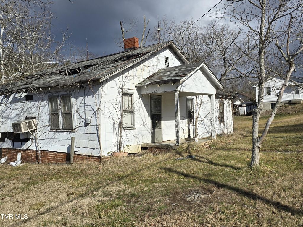 Photo of 4108 Ridge Road, Kingsport, TN 37660 (MLS # 9990031)