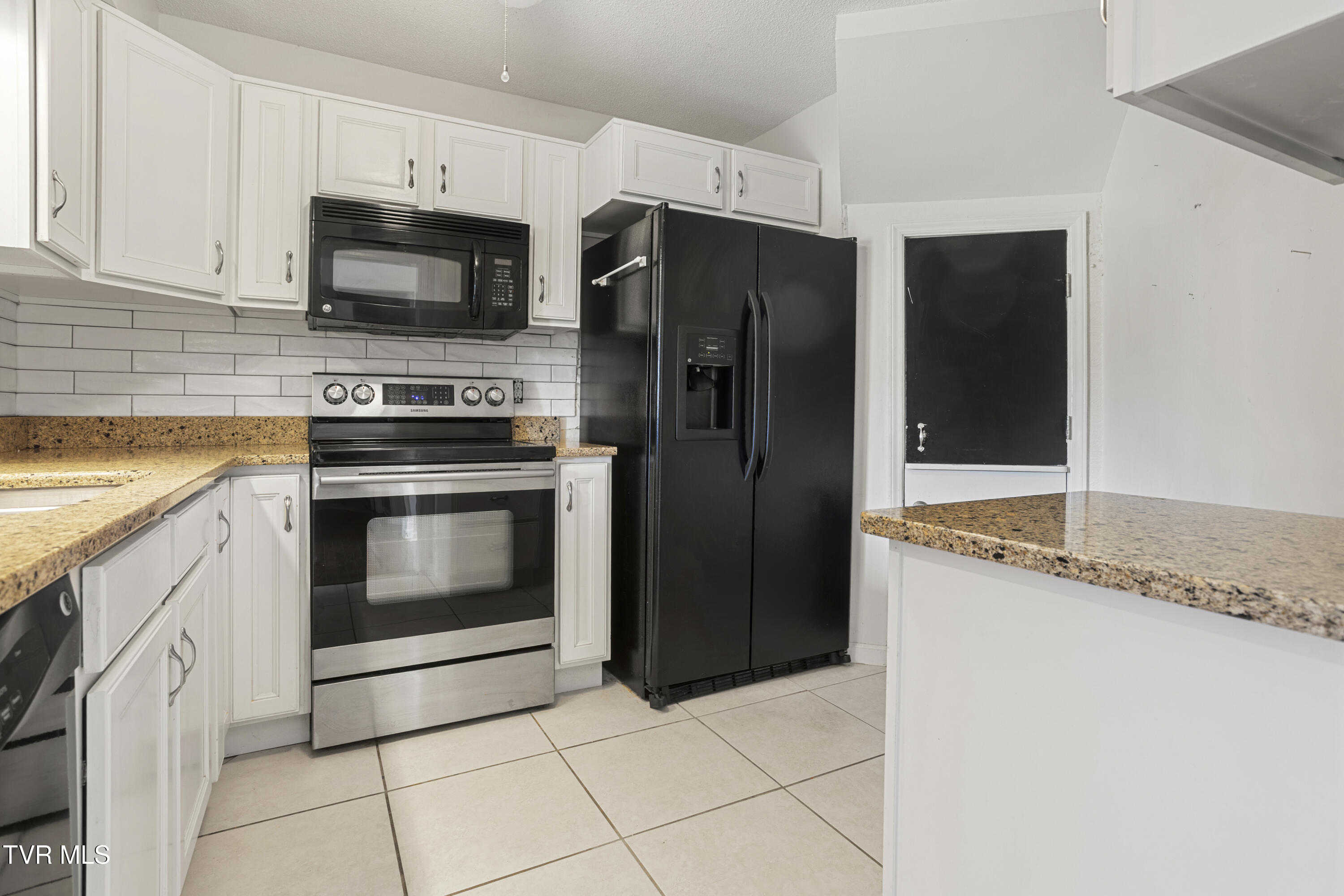1023 Pebble Dr Dr, Bristol, Virginia image 24