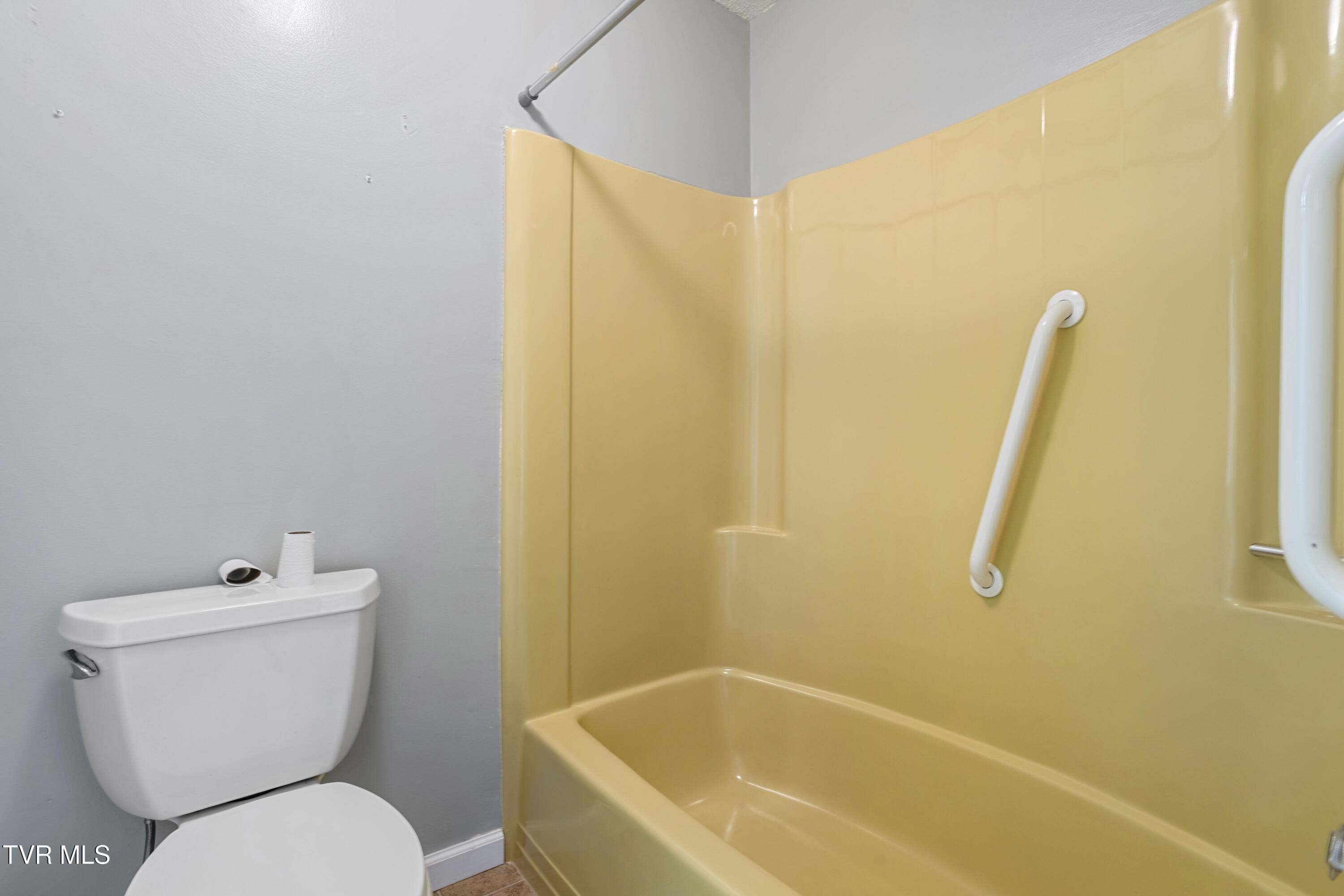 1023 Pebble Dr Dr, Bristol, Virginia image 29