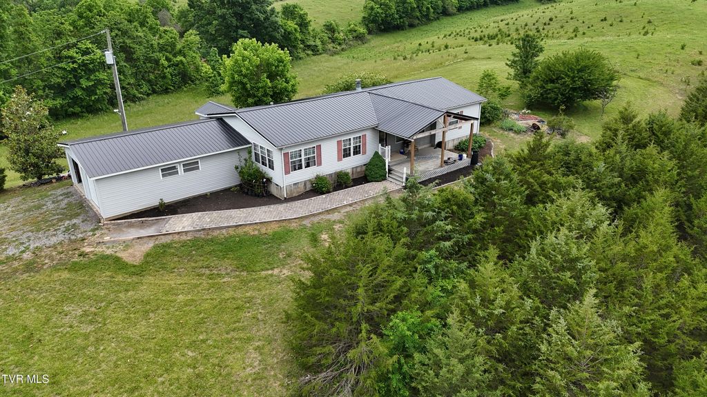 Photo of 1168 Webster Valley Road, Rogersville, TN 37857 (MLS # 9996140)