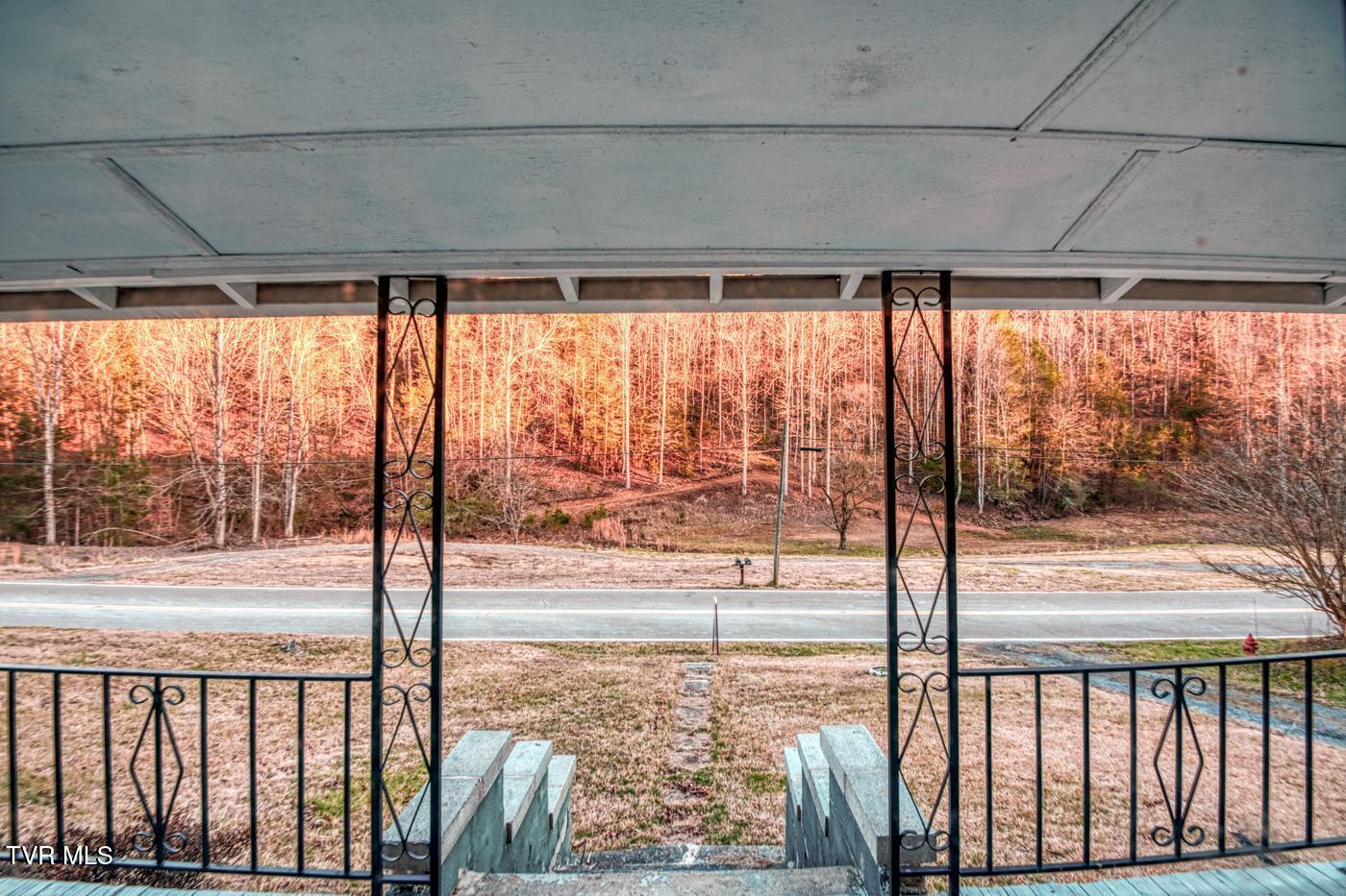 1437 Pressmens Home Road, Rogersville, Tennessee image 13