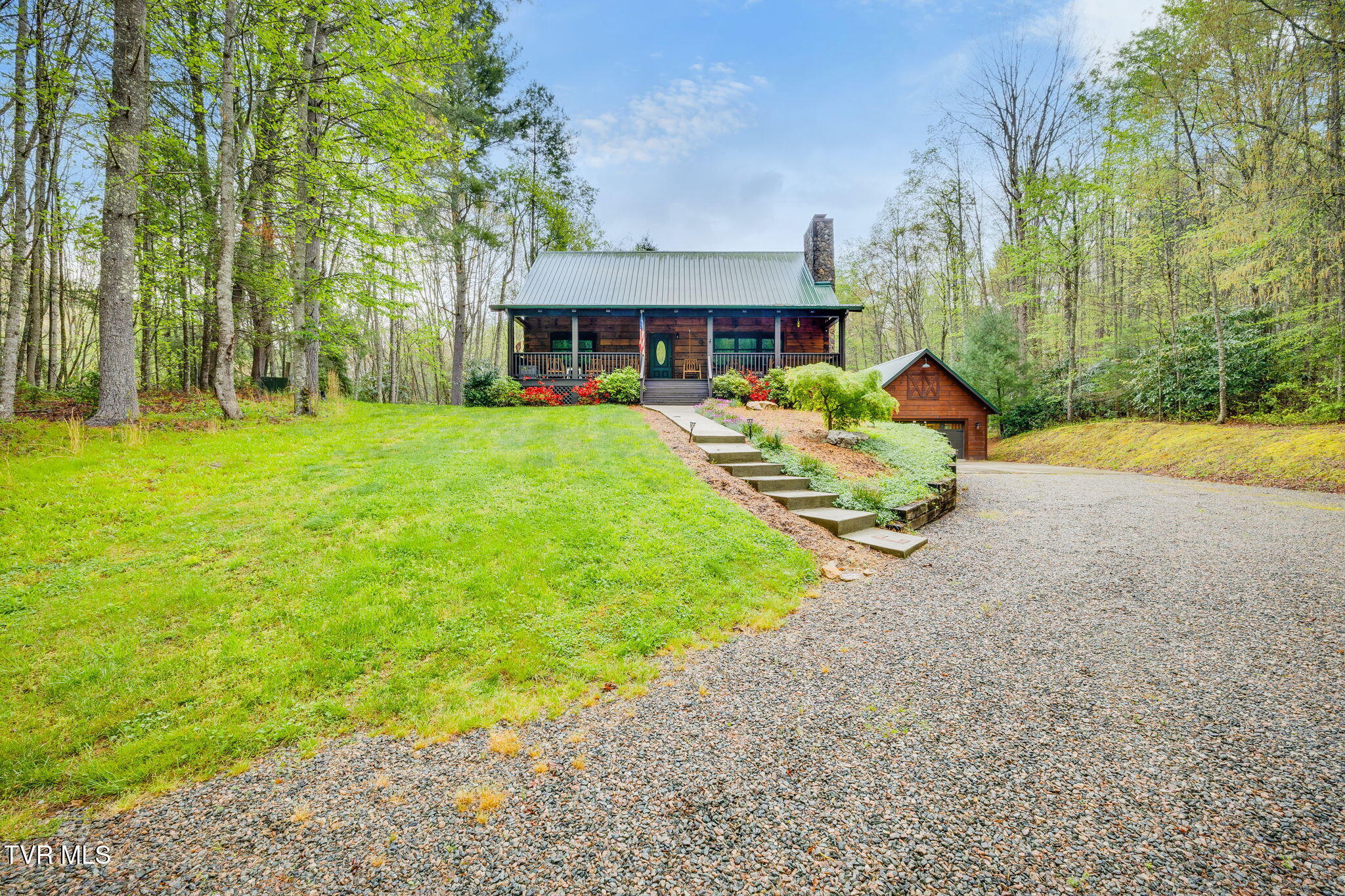 215 Myrtle Drive, Butler, Tennessee image 11