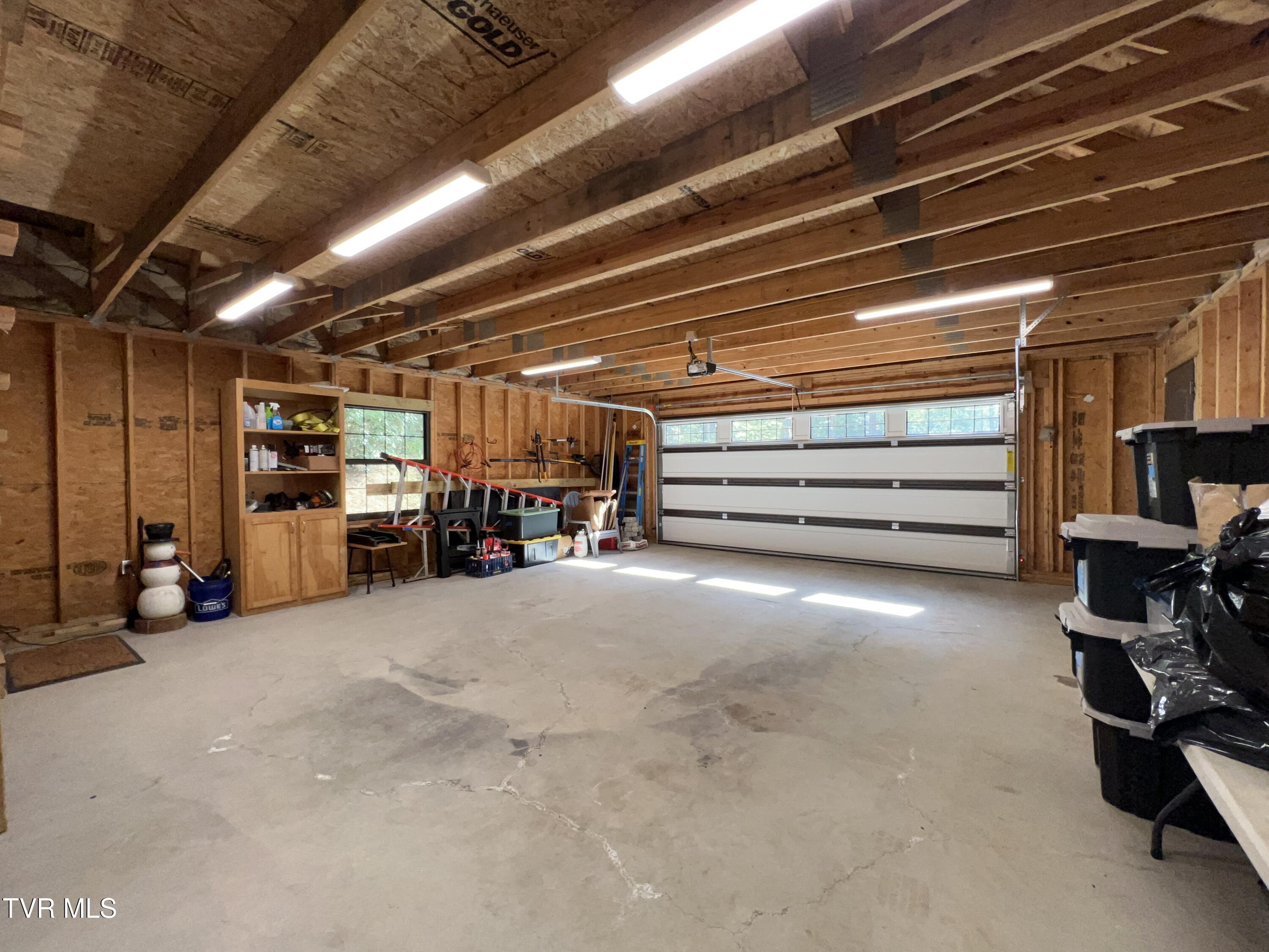 215 Myrtle Drive, Butler, Tennessee image 44