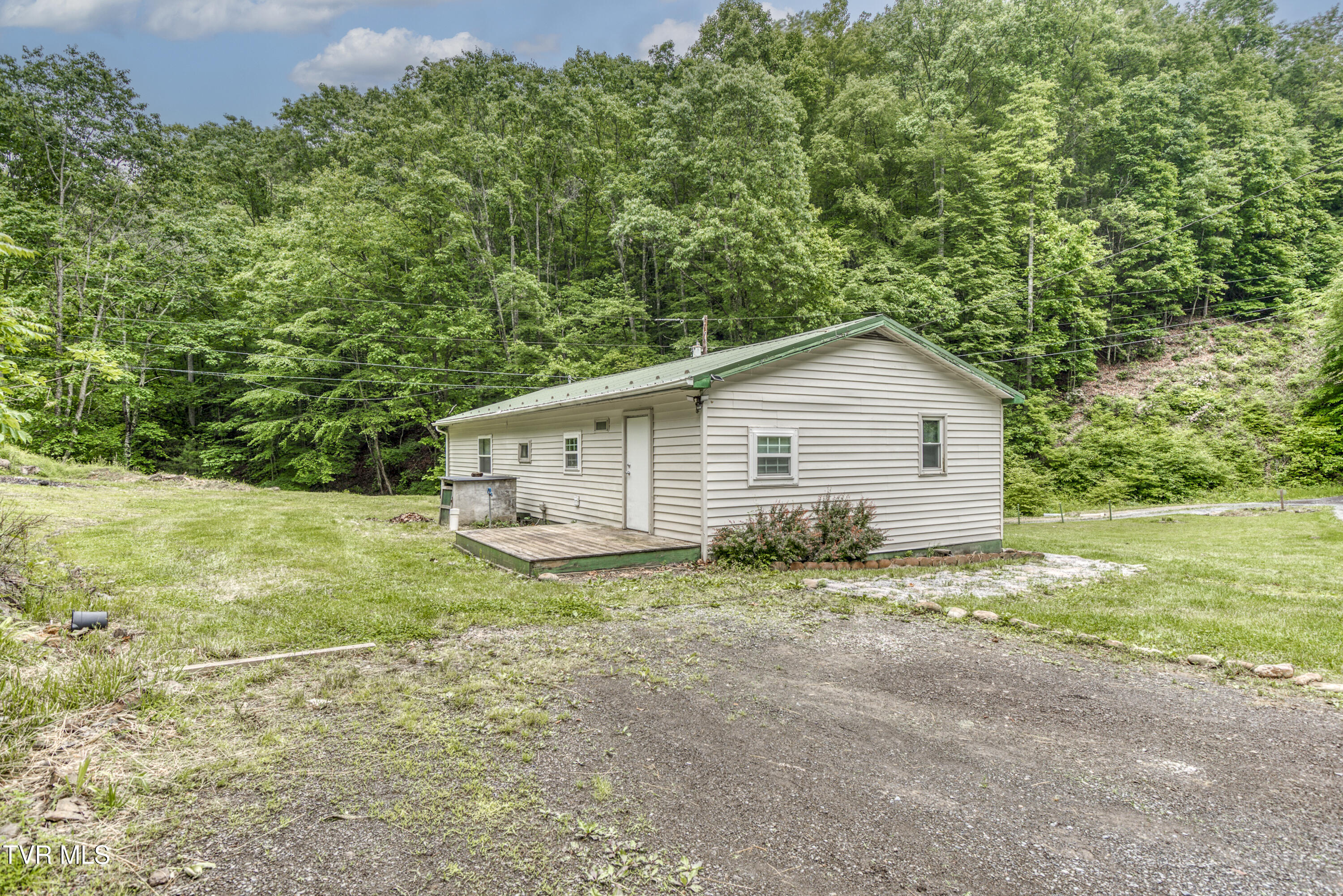 11030 College Drive, Meadowview, Virginia image 4
