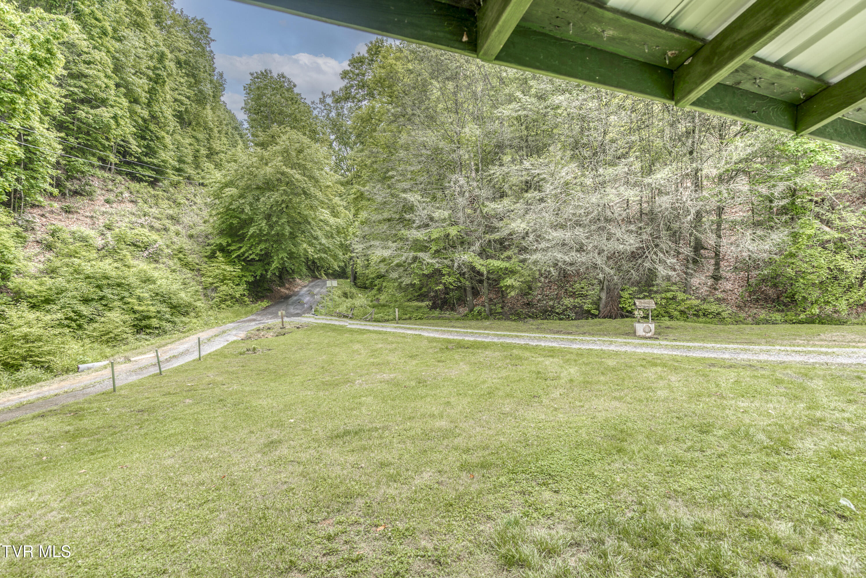 11030 College Drive, Meadowview, Virginia image 6