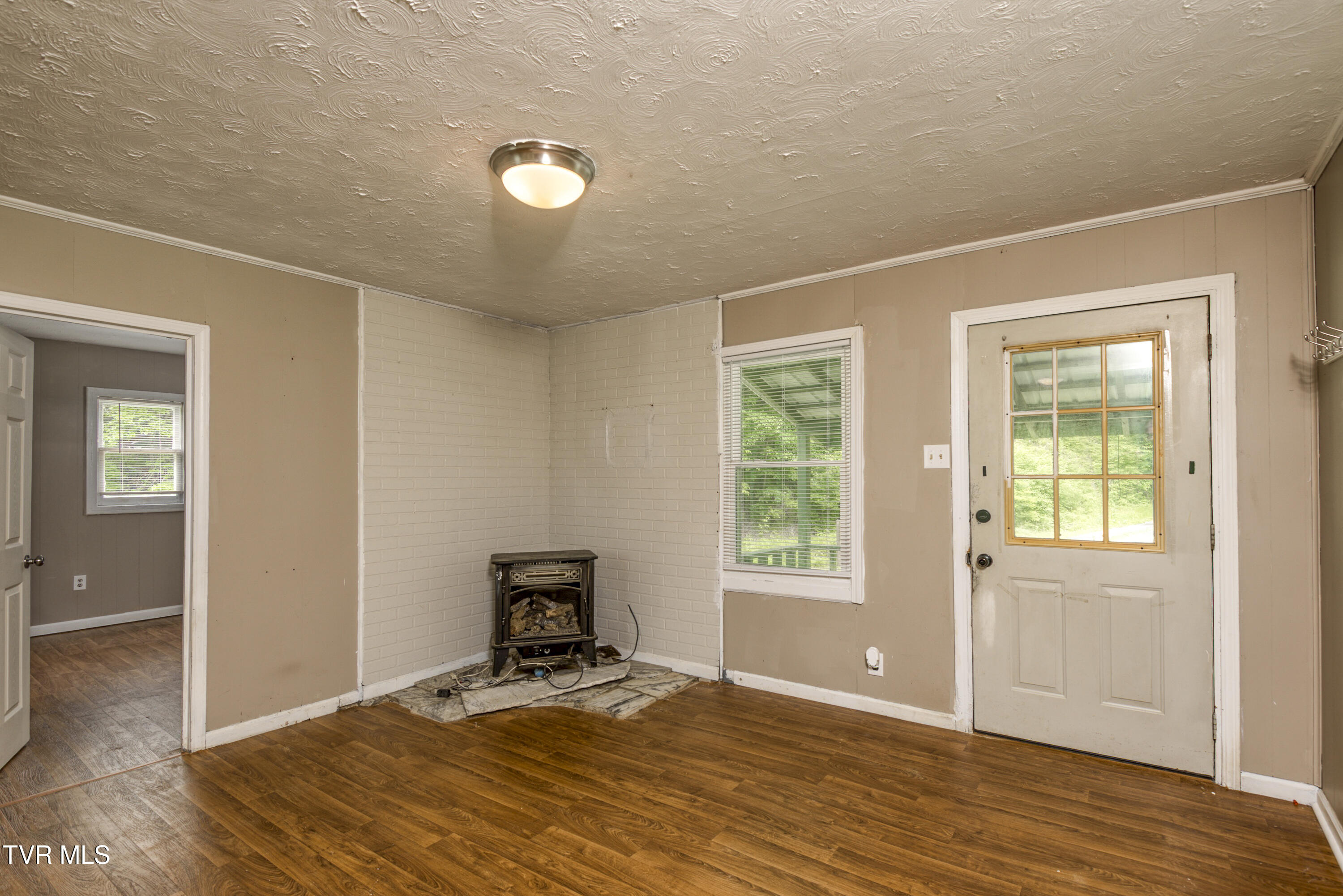 11030 College Drive, Meadowview, Virginia image 8