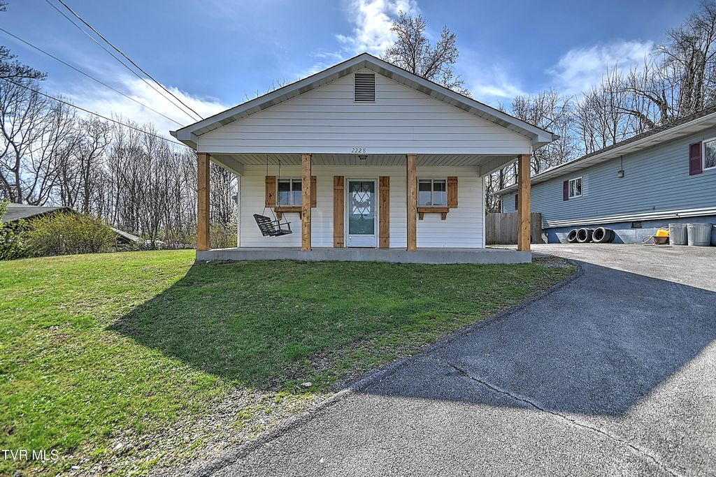 Photo of 2228 High Street, Bristol, VA 24201 (MLS # 9992602)