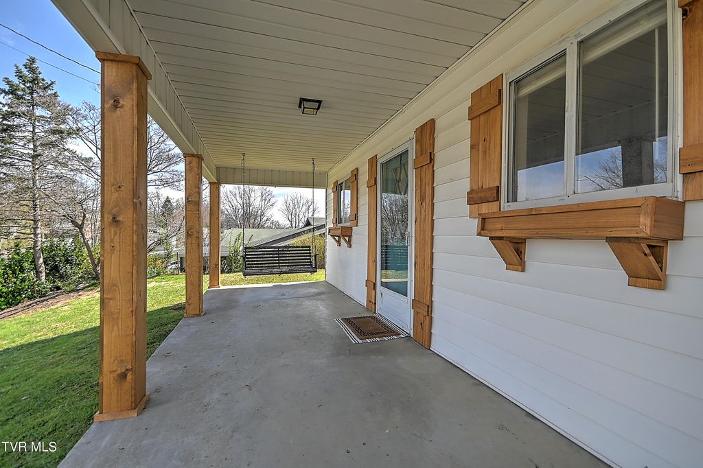 Photo of 2228 High Street, Bristol, VA 24201 (MLS # 9992602)