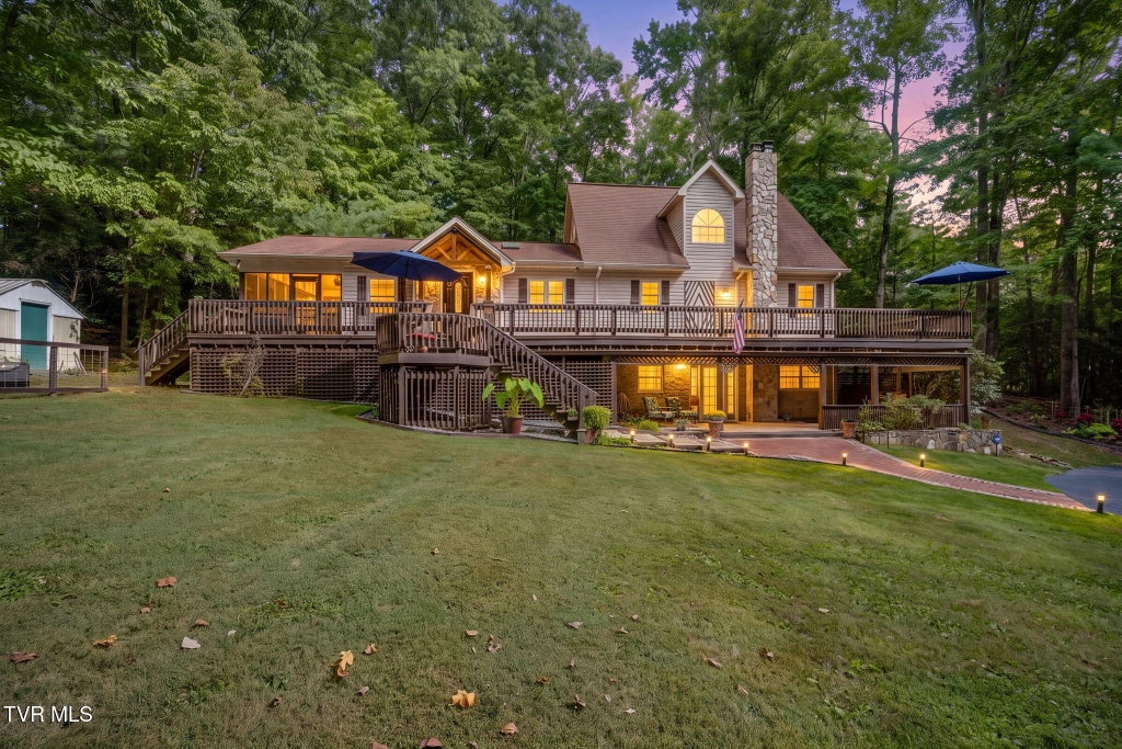 Photo of 2509 Upper Stone Mtn Road, Unicoi, TN 37692 (MLS # 10001744)