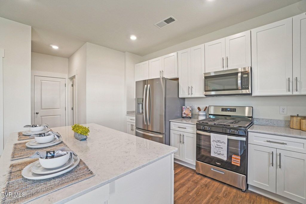 Photo of 337 Alta Tree Blvd Blvd, Johnson City, TN 37615 (MLS # 9988706)