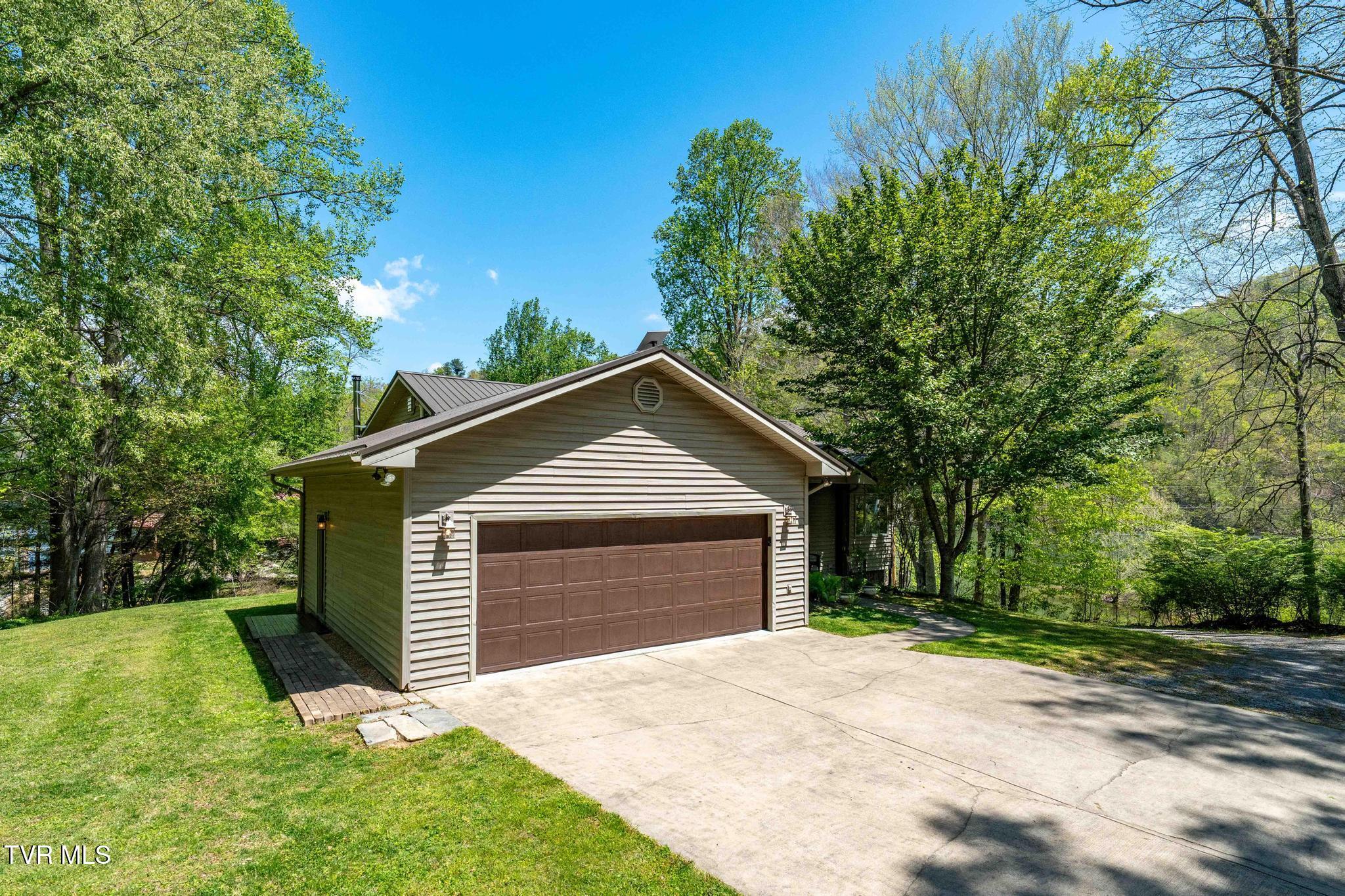 248 Cable Hollow Road