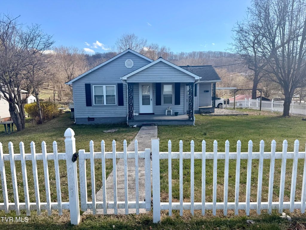 Photo of 5821 Orebank Road, Kingsport, TN 37664 (MLS # 9992058)