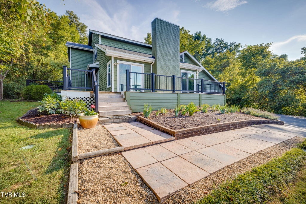 Photo of 1805 Burgh Heath Drive, Kingsport, TN 37660 (MLS # 10000398)