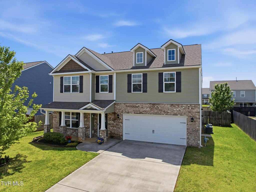 Photo of 1129 Raccoon Lane, Piney Flats, TN 37686 (MLS # 9994775)