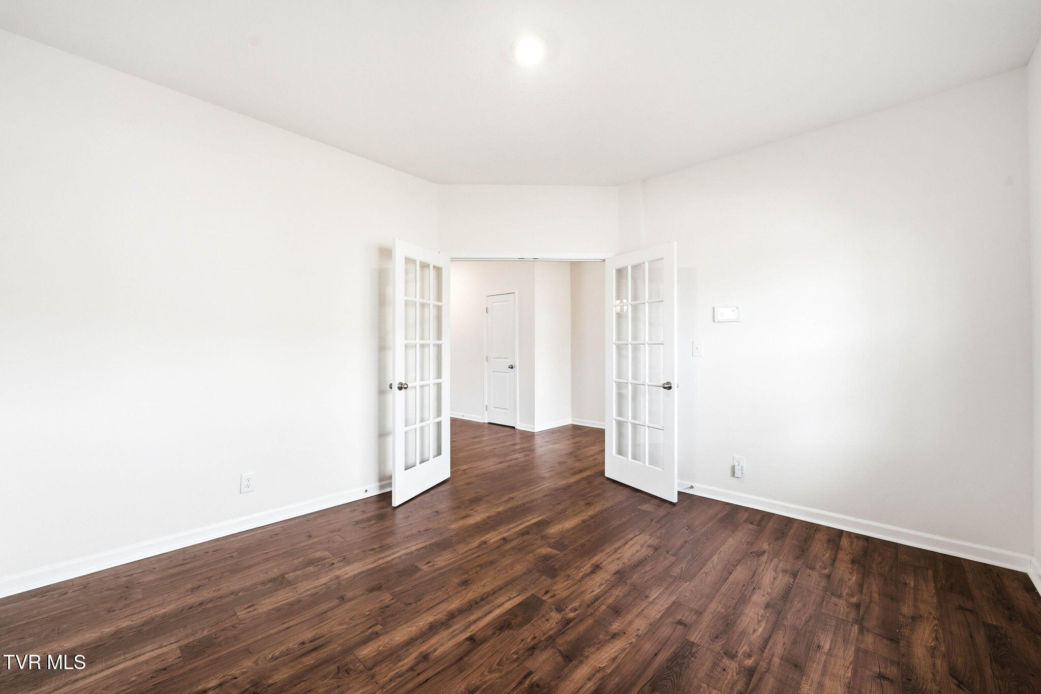 1129 Raccoon Lane