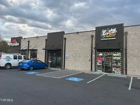 Photo of 827 Walnut Street #20, Johnson City, TN 37604 (MLS # 10001486)