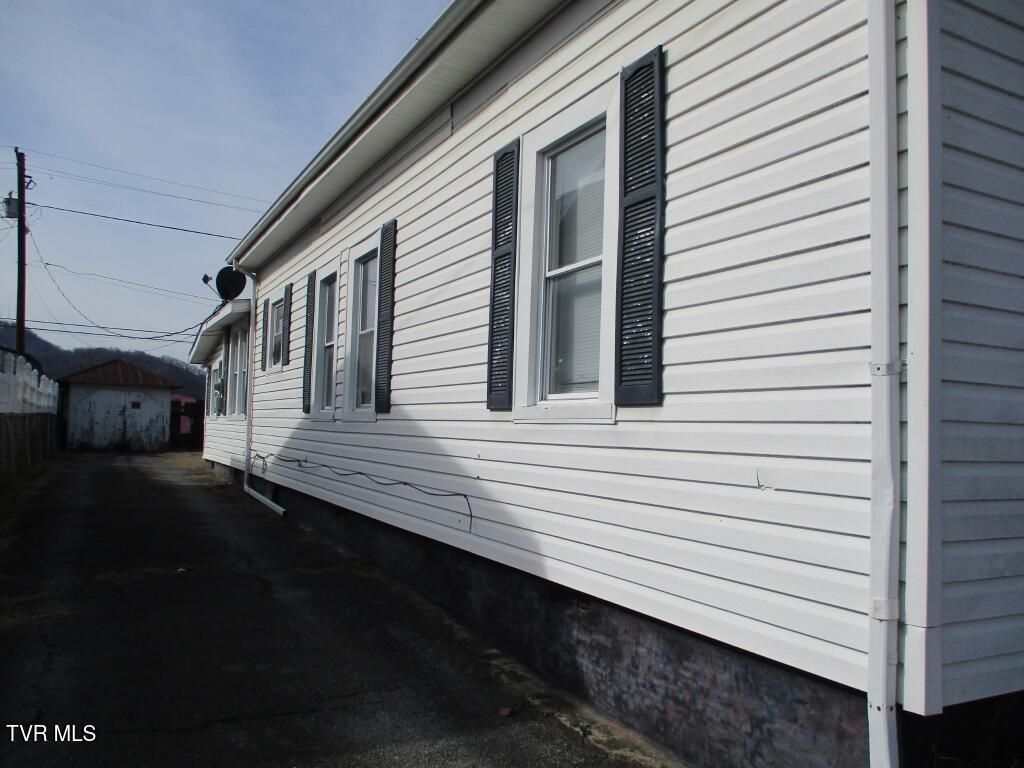 Photo of 850 Dale Street, Kingsport, TN 37660 (MLS # 9991384)
