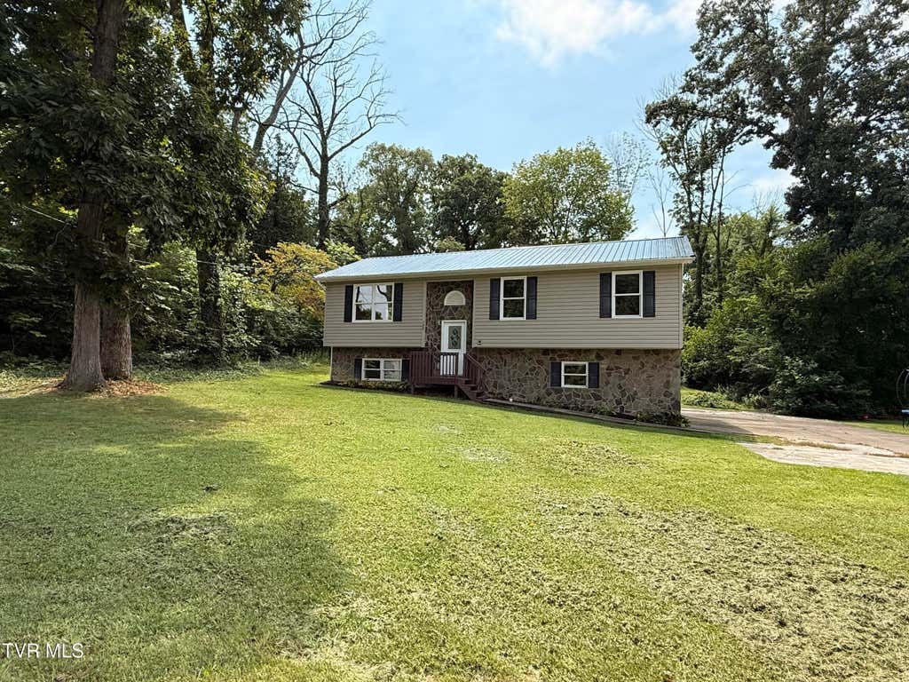 Photo of 399 Hillcrest Drive, Greeneville, TN 37745 (MLS # 9999505)