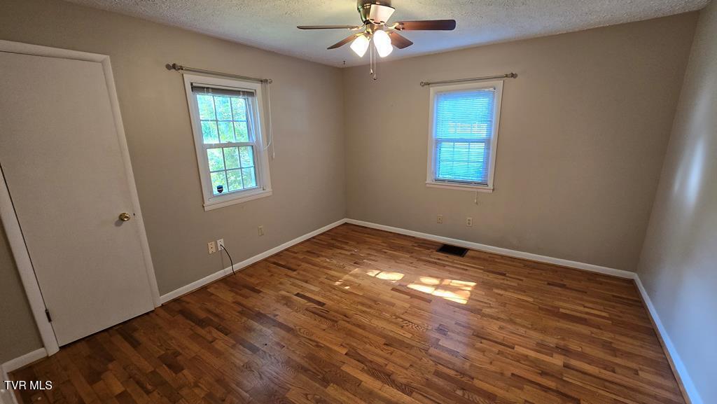 1229 Cooks Valley Road, Kingsport, Tennessee image 37
