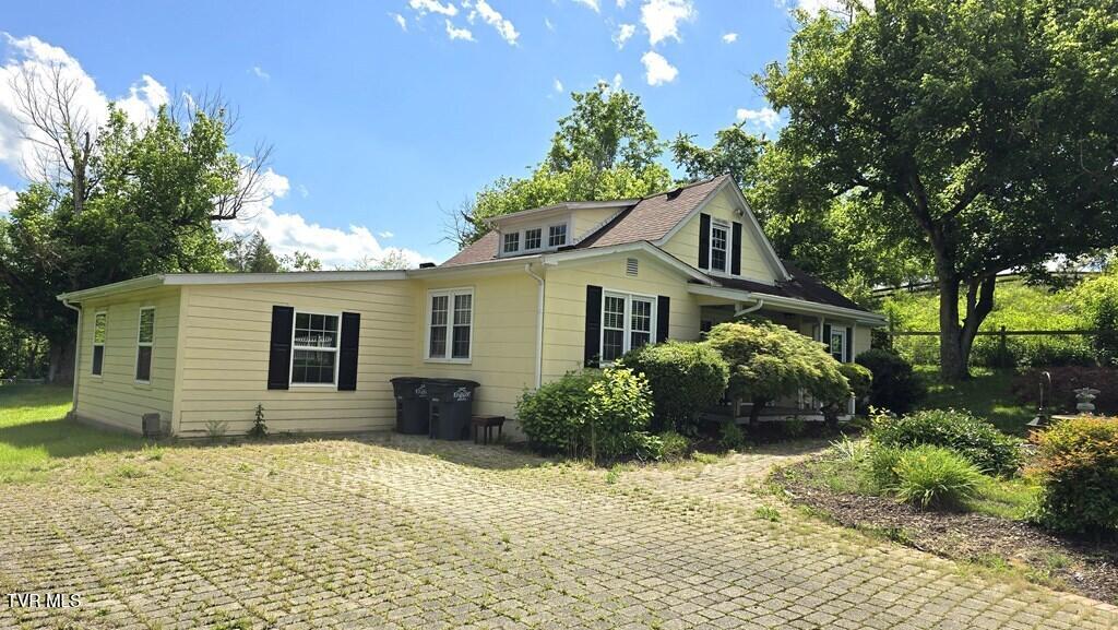 1229 Cooks Valley Road, Kingsport, Tennessee image 3