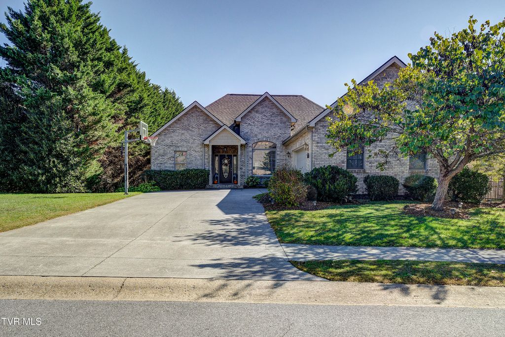 Photo of 3 Alta Tree Court, Johnson City, TN 37604 (MLS # 9987112)