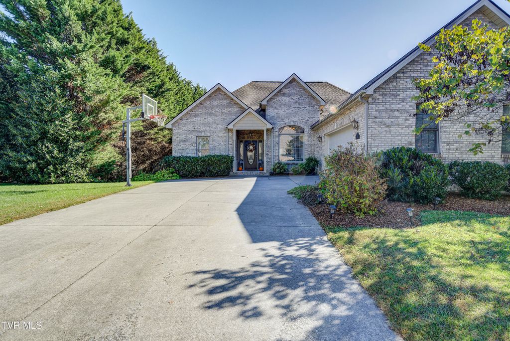 Photo of 3 Alta Tree Court, Johnson City, TN 37604 (MLS # 9987112)