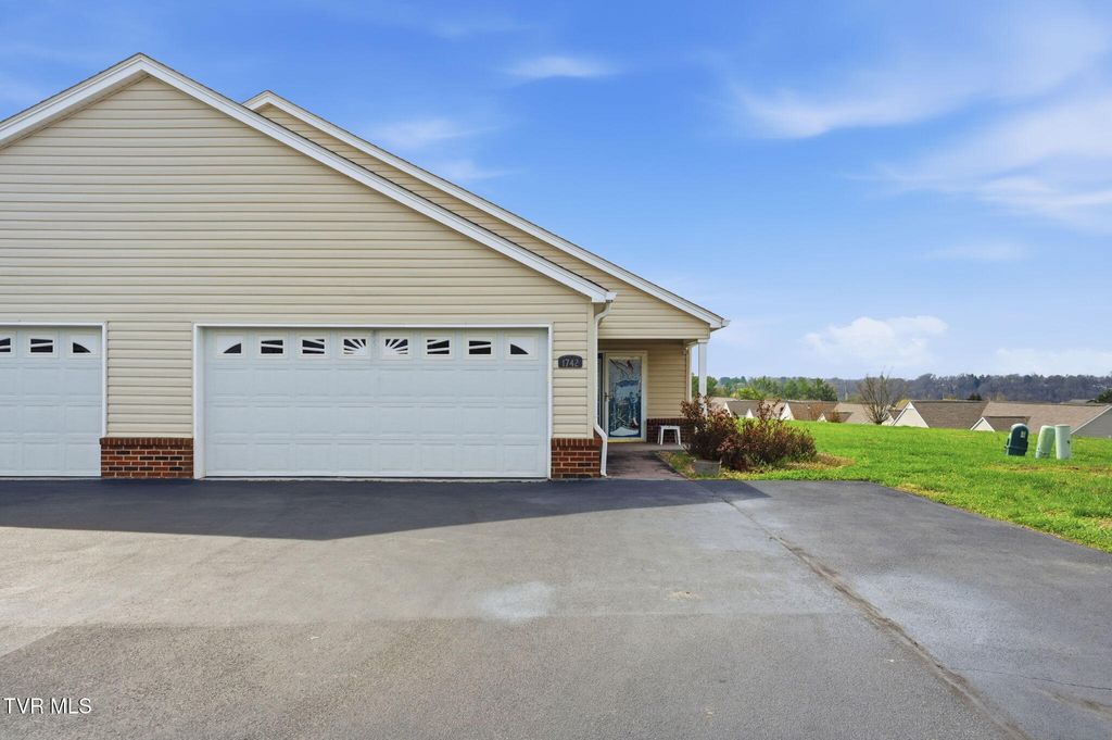 Photo of 1742 Foxtail Lane, Kingsport, TN 37660 (MLS # 9992675)