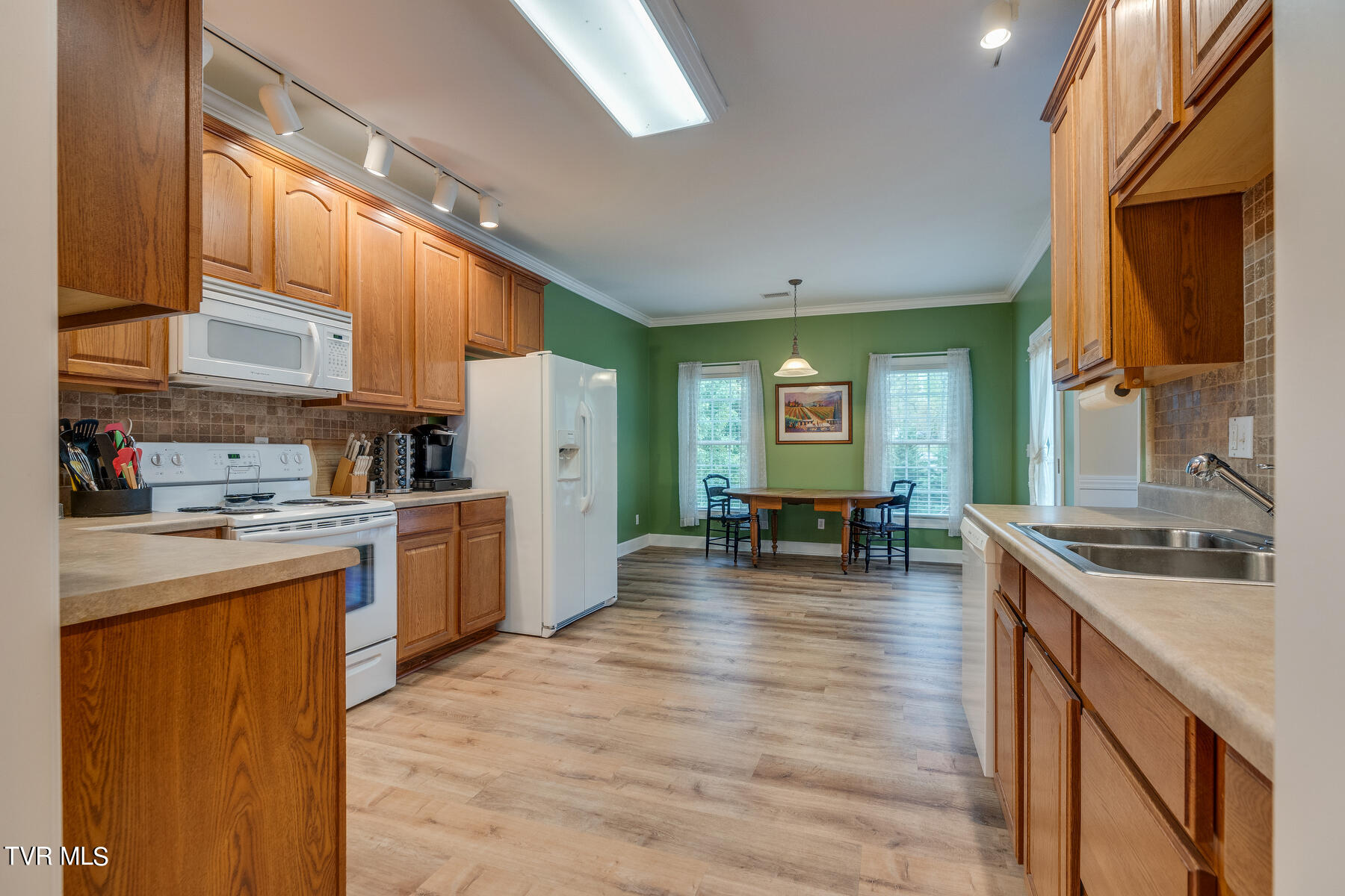 1001 Quail Run Ct, Erwin, Tennessee image 9