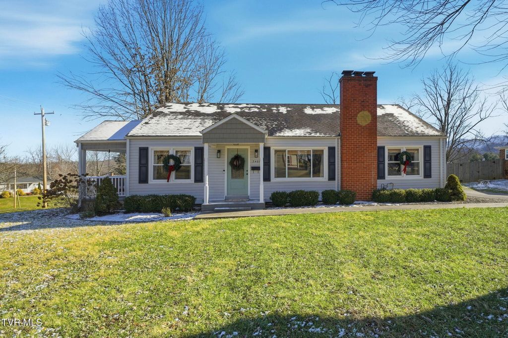 Photo of 2401 Huffine Circle, Johnson City, TN 37604 (MLS # 9989307)