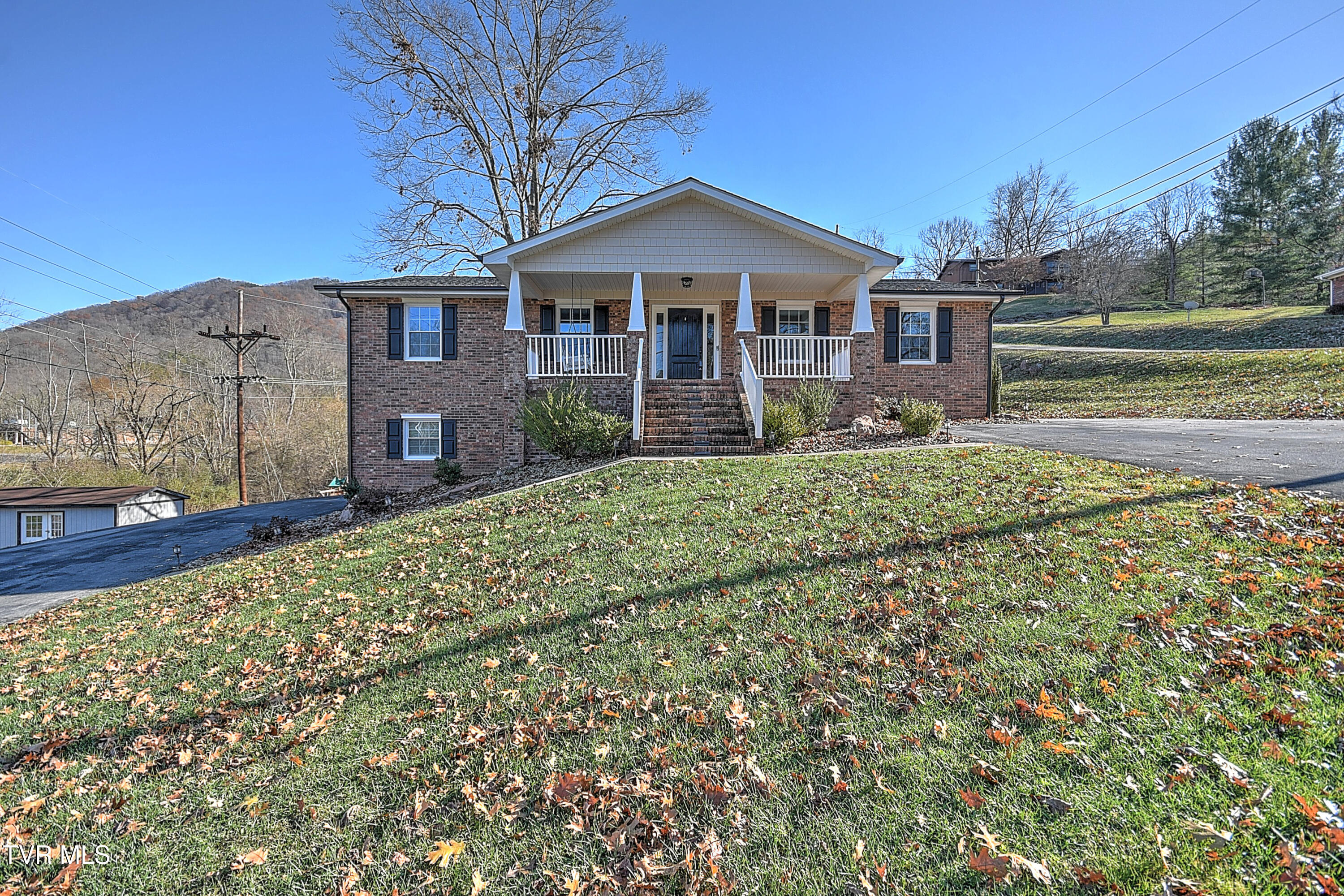 446 Harry Fry Drive, Gate City, Virginia image 1