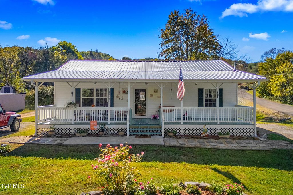 Photo of 1973 Rocky Springs Road, Bean Station, TN 37708 (MLS # 9987098)