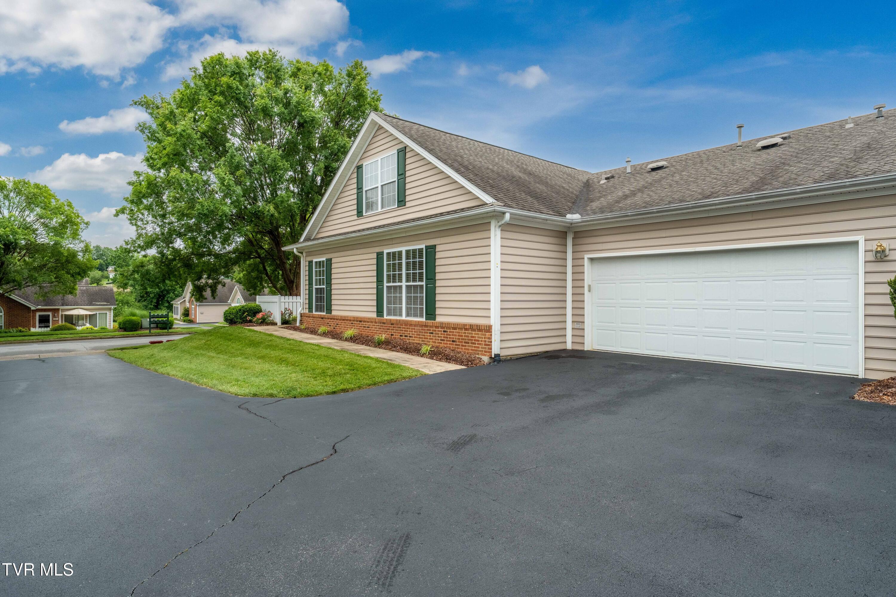 223 Avonlea Place, Johnson City, Tennessee image 8