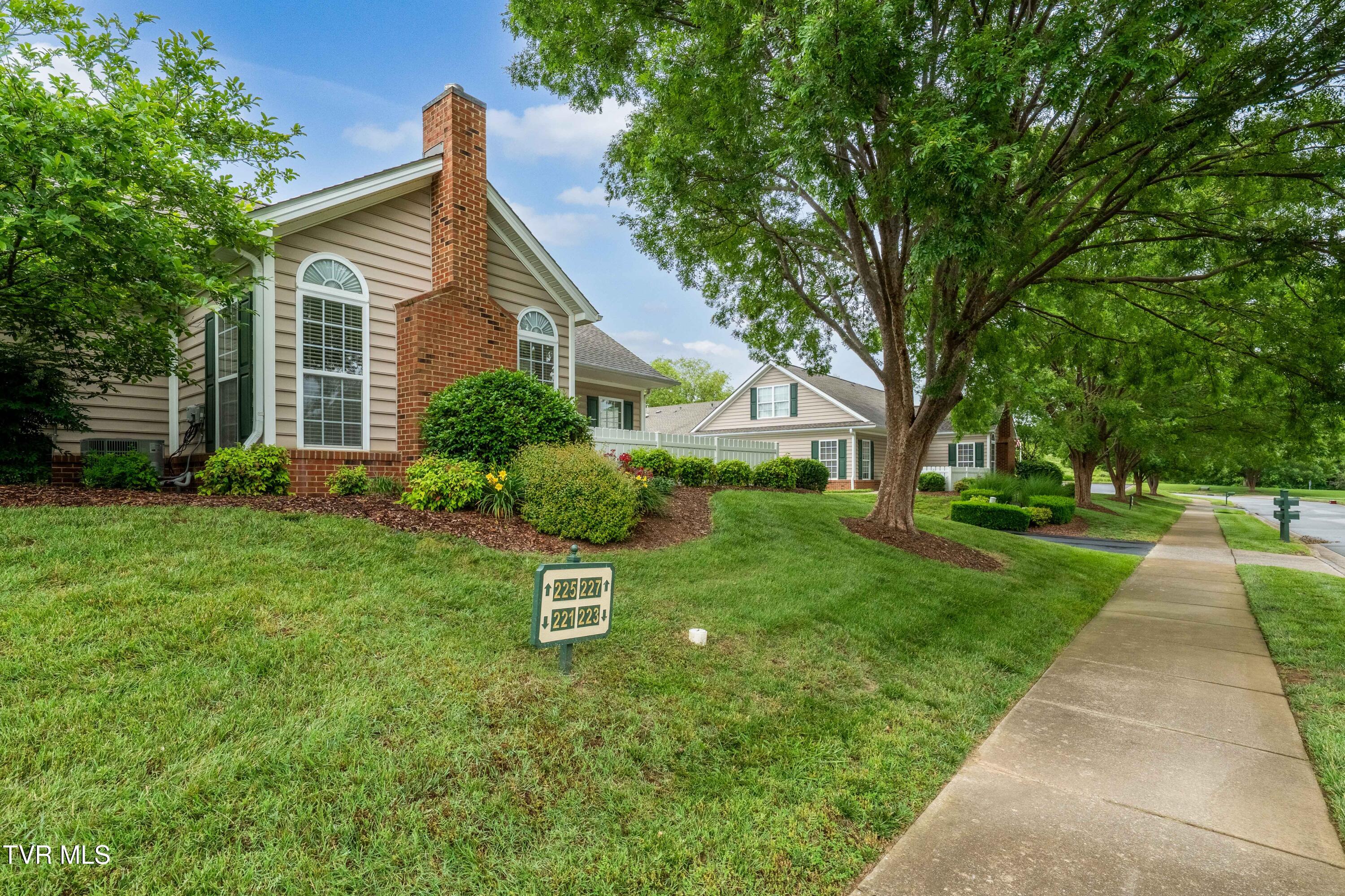 223 Avonlea Place, Johnson City, Tennessee image 9