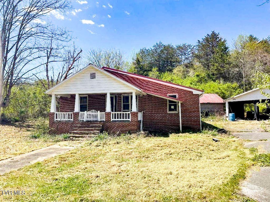 Photo of 2534 Muddy Hollow Rd, Dandridge, TN 37725 (MLS # 9986814)