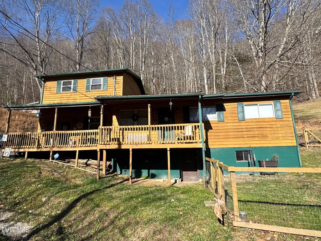 Photo of 226 Seventh Street, Norton, VA 24273 (MLS # 9989754)