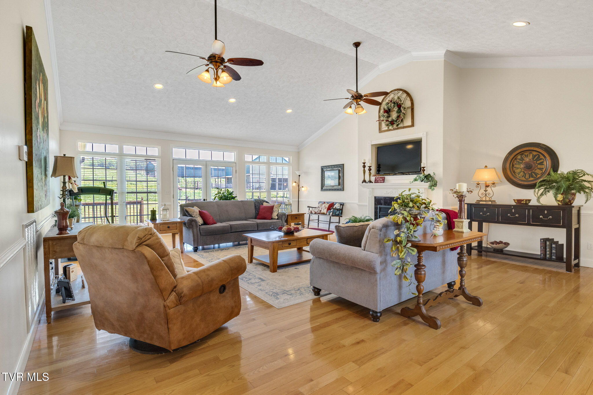 963 Beaver Creek Road, Bluff City, Tennessee image 4