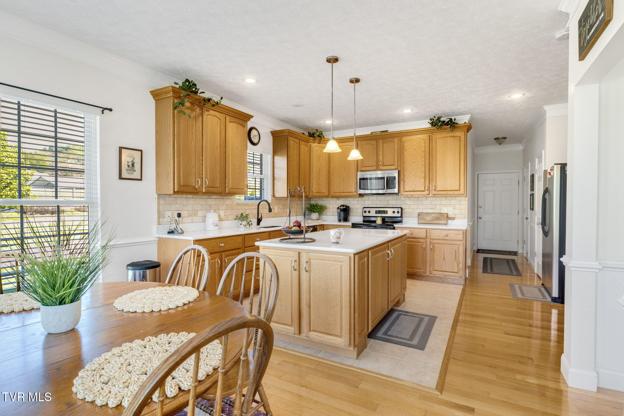 963 Beaver Creek Road, Bluff City, Tennessee image 11