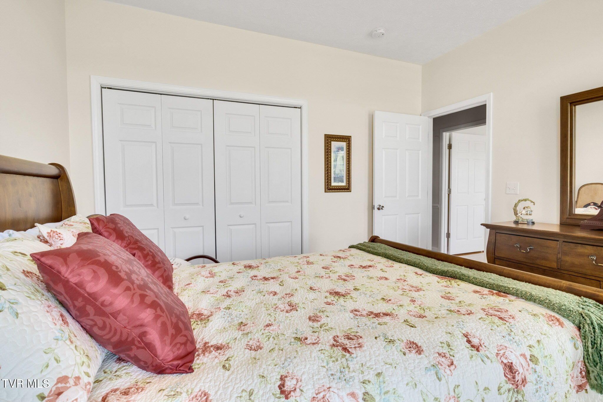 963 Beaver Creek Road, Bluff City, Tennessee image 18