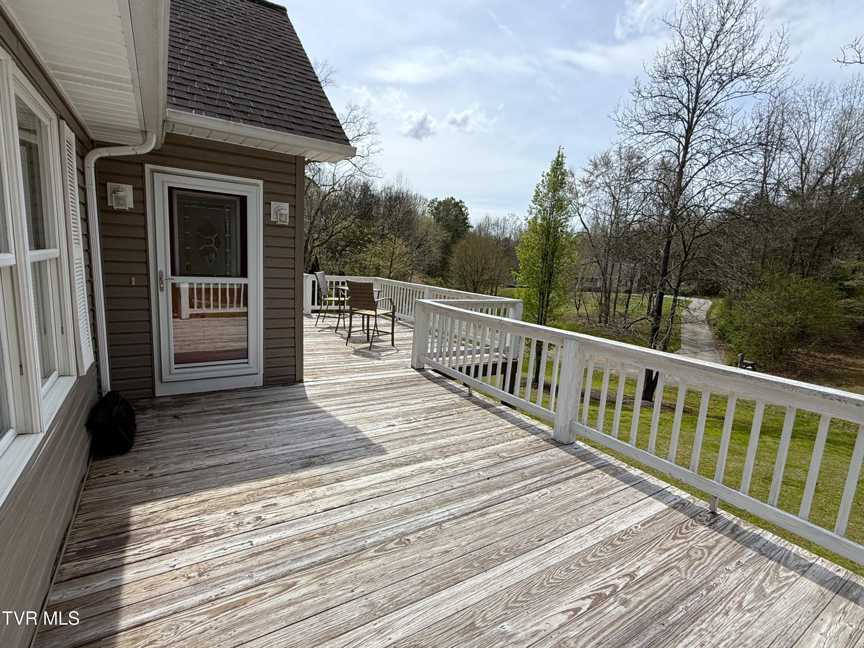 1038 Autumn Leaf Drive, Newport, Tennessee image 20