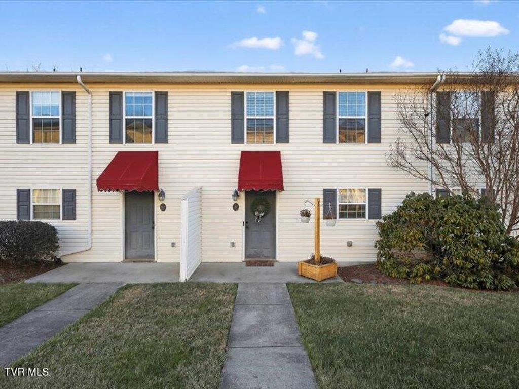 Photo of 2201 Cherokee Road #5, Johnson City, TN 37604 (MLS # 9990353)