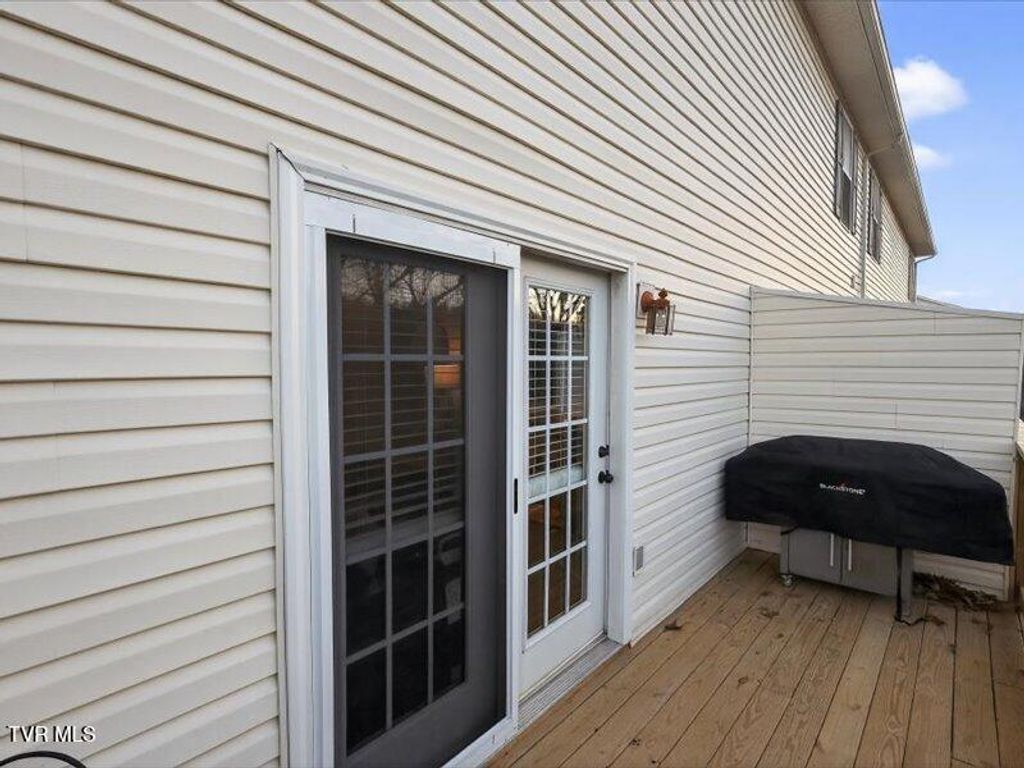 Photo of 2201 Cherokee Road #5, Johnson City, TN 37604 (MLS # 9990353)