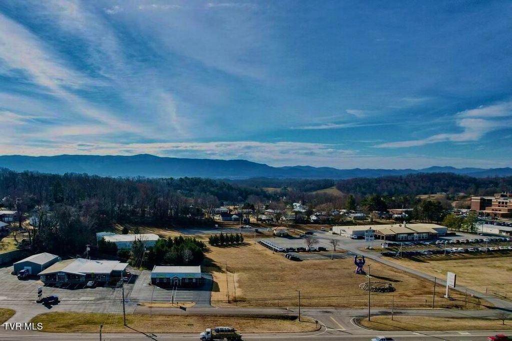 Photo of 2040 Andrew Johnson Highway, Greeneville, TN 37745 (MLS # 9992204)